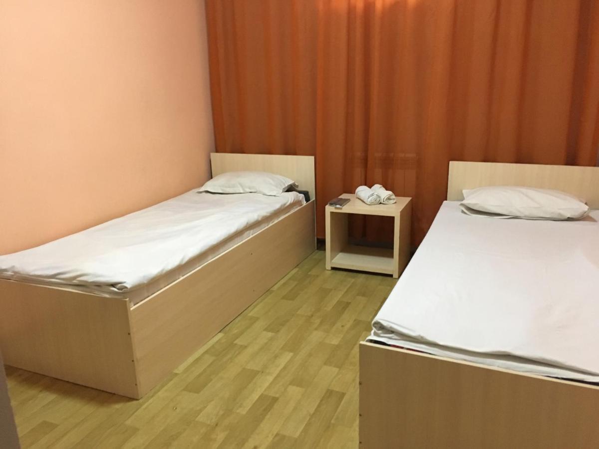 Гостиница"Hostel" Karaganda Ngoại thất bức ảnh